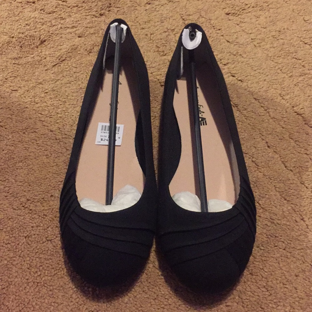 NEW AE flats!